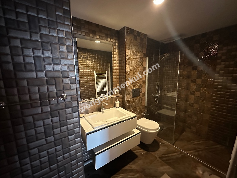 ATAŞEHİR RESIDENCE’DA OTURUMA HAZIR SATILIK 4+1 