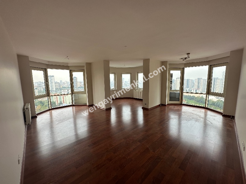 ATAŞEHİR RESIDENCE’DA OTURUMA HAZIR SATILIK 4+1 