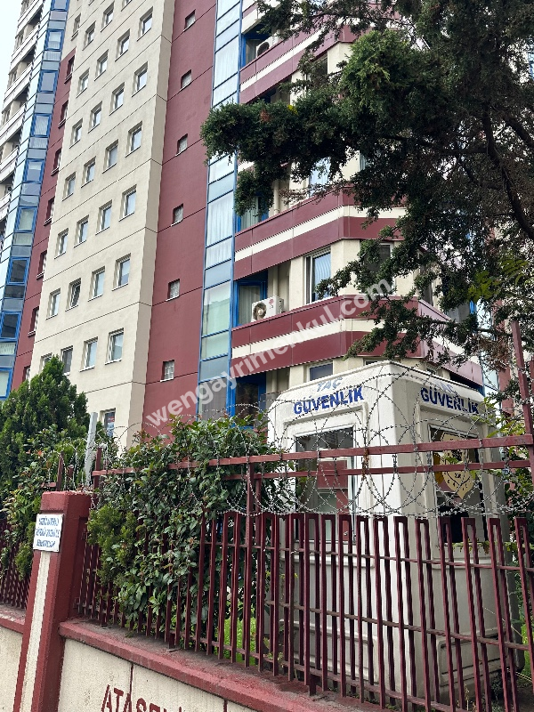 ATAŞEHİR RESIDENCE’DA OTURUMA HAZIR SATILIK 4+1 