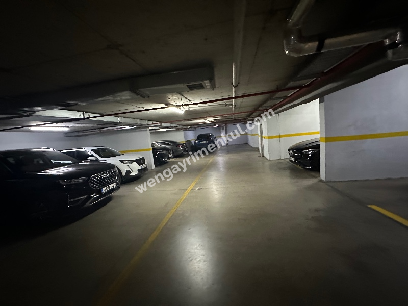 ATAŞEHİR RESIDENCE’DA OTURUMA HAZIR SATILIK 4+1 