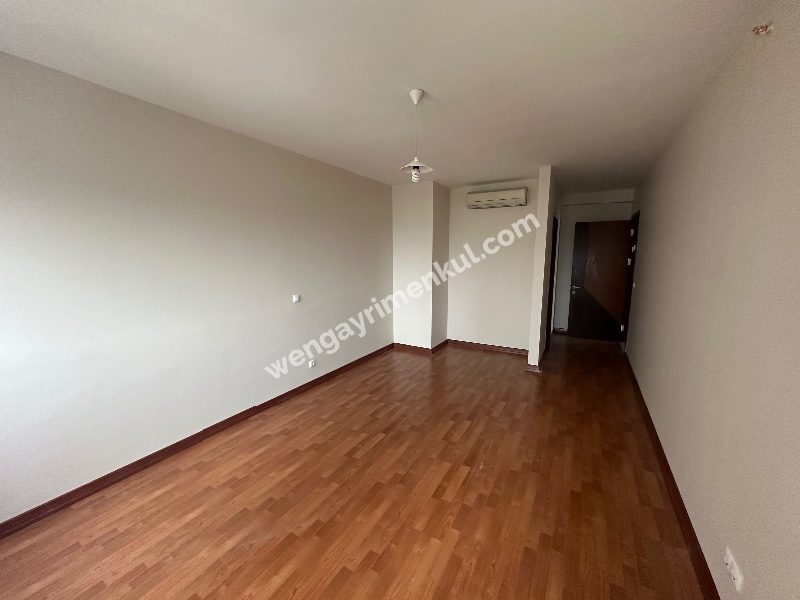 ATAŞEHİR RESIDENCE’DA OTURUMA HAZIR SATILIK 4+1 