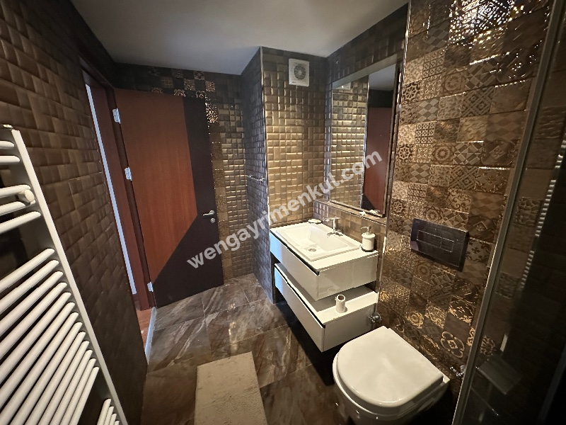 ATAŞEHİR RESIDENCE’DA OTURUMA HAZIR SATILIK 4+1 
