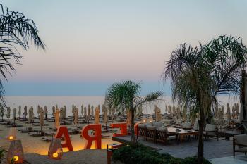 Kıbrıs İskele Long Beach Grand Sapphire Resort Masrafsız Satılık 2+1 Daire