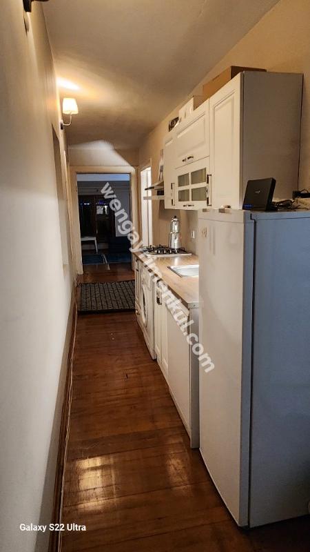 KADİKÖY TARİHİ BİNA 3,5+1 EŞYALI SATILIK DAİRE