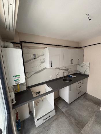 Dubleks Çift Girişli otoparklı İskanlı metro 600 metre 1 yaş  