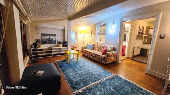 KADİKÖY TARİHİ BİNA 3,5+1 EŞYALI SATILIK DAİRE