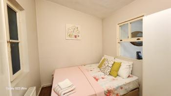 KADİKÖY TARİHİ BİNA 3,5+1 EŞYALI SATILIK DAİRE