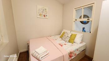 KADİKÖY TARİHİ BİNA 3,5+1 EŞYALI SATILIK DAİRE