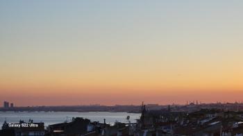 KADİKÖY TARİHİ BİNA 3,5+1 EŞYALI SATILIK DAİRE