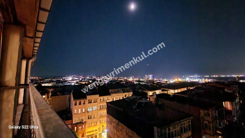 KADİKÖY TARİHİ BİNA 3,5+1 EŞYALI SATILIK DAİRE