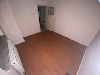 GÜVENAY - ÇORUM GÜLABİBEY BEYTEPE CAMİİ ARKASI SATILIK 2+1 DAİRE