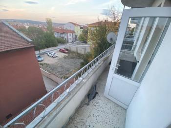 GÜVENAY - ÇORUM GÜLABİBEY BEYTEPE CAMİİ ARKASI SATILIK 2+1 DAİRE