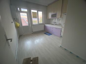 GÜVENAY - ÇORUM GÜLABİBEY BEYTEPE CAMİİ ARKASI SATILIK 2+1 DAİRE