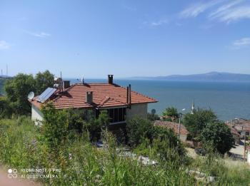 EMLAK HABERCİSİ 'NDEN MUDANYA  ALTINTAŞ TAPULU SATILIK DENİZ MANZARALI VİLLA İMARLI 472 M2 ARSA