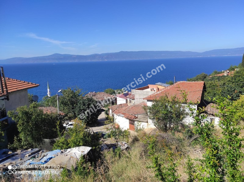 EMLAK HABERCİSİ 'NDEN MUDANYA  ALTINTAŞ TAPULU SATILIK DENİZ MANZARALI VİLLA İMARLI 472 M2 ARSA