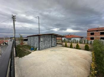 AFYON ÜÇOK EMLAKTAN SÜLÜNDE KONTEYNERLI 318M² FIRSAT SATILIK ARSA