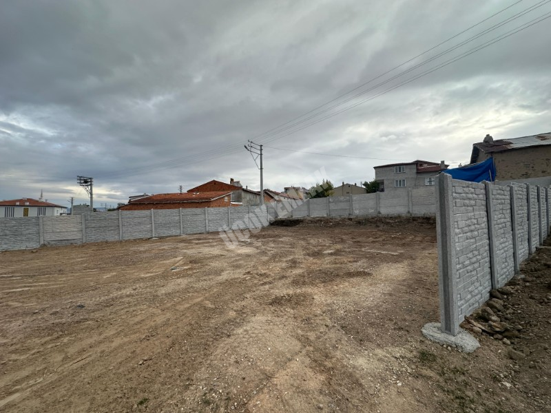 AFYON ÜÇOK EMLAKTAN SÜLÜN KASABASINDA SATILIK FIRSAT ARSA