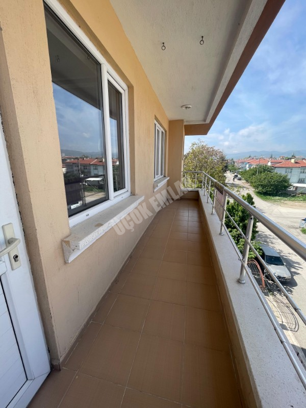 AFYON ÜÇOK EMLAKTAN FATİH MAH KİRALIK 3+1 BAKIMLI TEMİZ DAİRE