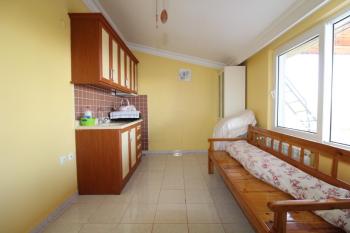 ASLAN'DAN KUYULUKTA DOĞA VE DENİZ MANZARALI TRİPLEKS VİLLA