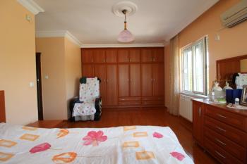 ASLAN'DAN KUYULUKTA DOĞA VE DENİZ MANZARALI TRİPLEKS VİLLA