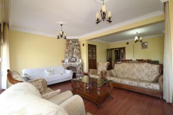 ASLAN'DAN KUYULUKTA DOĞA VE DENİZ MANZARALI TRİPLEKS VİLLA