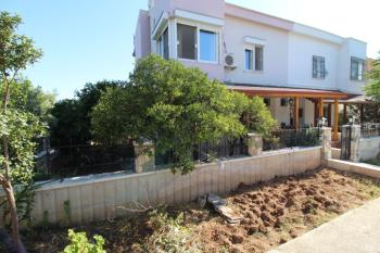 ASLAN'DAN KUYULUKTA DOĞA VE DENİZ MANZARALI TRİPLEKS VİLLA