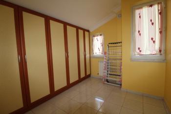 ASLAN'DAN KUYULUKTA DOĞA VE DENİZ MANZARALI TRİPLEKS VİLLA