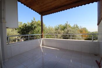 ASLAN'DAN KUYULUKTA DOĞA VE DENİZ MANZARALI TRİPLEKS VİLLA