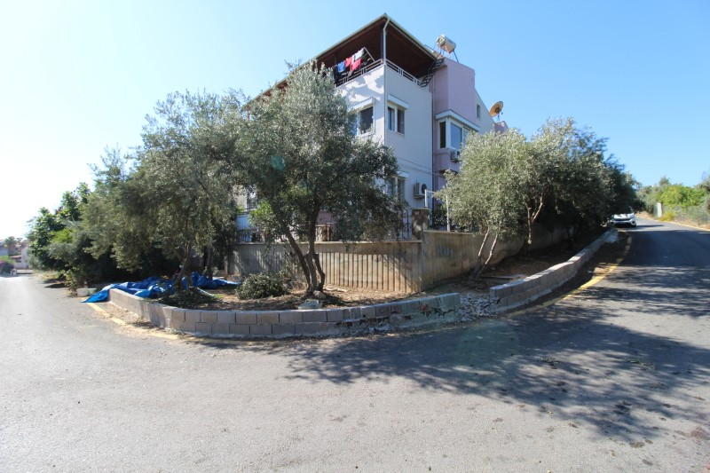 ASLAN'DAN KUYULUKTA DOĞA VE DENİZ MANZARALI TRİPLEKS VİLLA