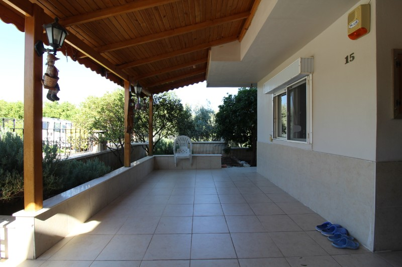 ASLAN'DAN KUYULUKTA DOĞA VE DENİZ MANZARALI TRİPLEKS VİLLA