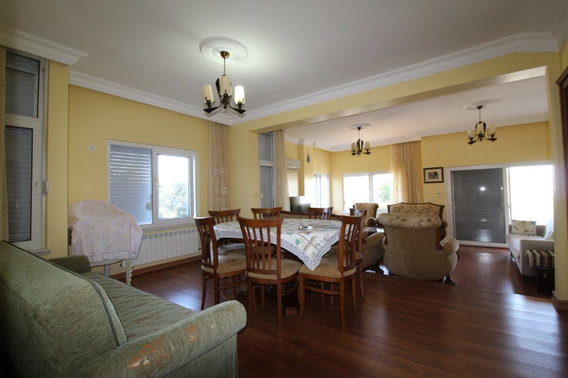 ASLAN'DAN KUYULUKTA DOĞA VE DENİZ MANZARALI TRİPLEKS VİLLA