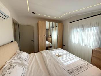 Didim'de Satılık Full Eşyalı 3+1 Yazlık Villa