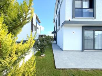Didim'de Satılık Full Eşyalı 3+1 Yazlık Villa