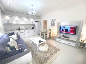 Aegean Park Apartment’ta Eşyalı 2+1