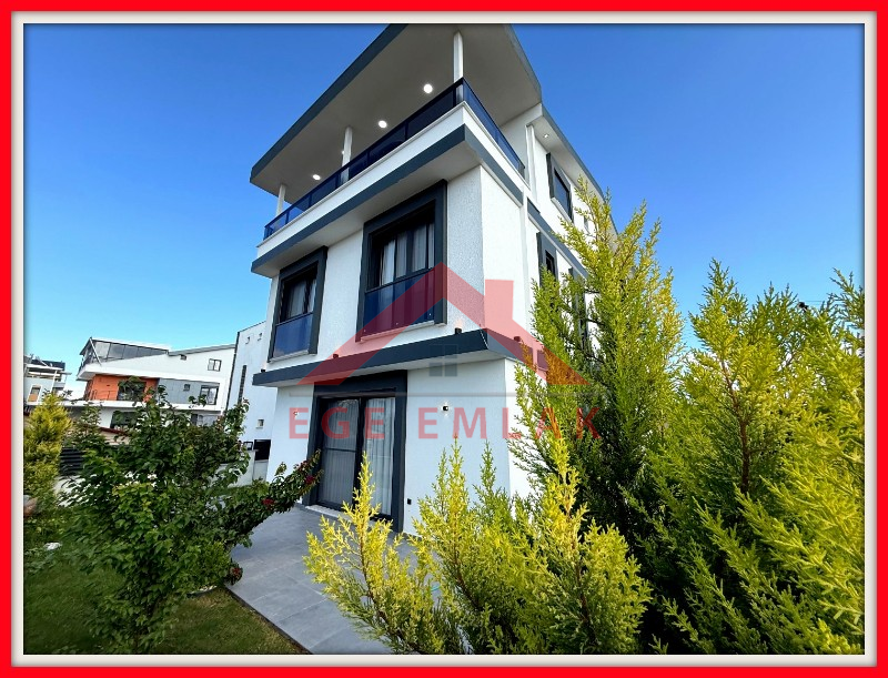 Didim'de Satılık Full Eşyalı 3+1 Yazlık Villa