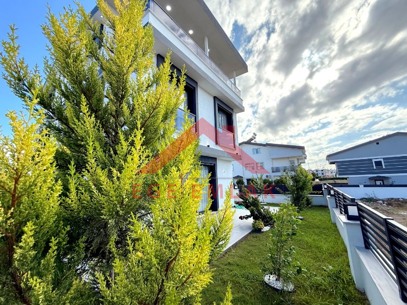 Didim'de Satılık Full Eşyalı 3+1 Yazlık Villa