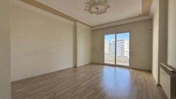 Elmas’tan Fatih Mh.’de Deniz Manzaralı Doğalgazlı Geniş 4+1