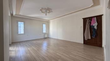 Elmas’tan Fatih Mh.’de Deniz Manzaralı Doğalgazlı Geniş 4+1