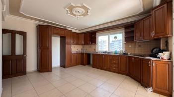 Elmas’tan Fatih Mh.’de Deniz Manzaralı Doğalgazlı Geniş 4+1