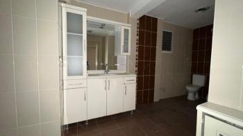 Elmas'tan İsmet İnönü Bulvarı Üzerinde 300m2 İş Yeri