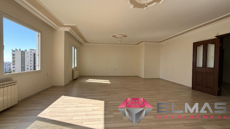 Elmas’tan Fatih Mh.’de Deniz Manzaralı Doğalgazlı Geniş 4+1