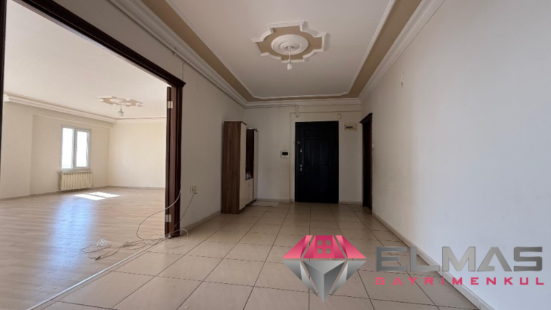 Elmas’tan Fatih Mh.’de Deniz Manzaralı Doğalgazlı Geniş 4+1