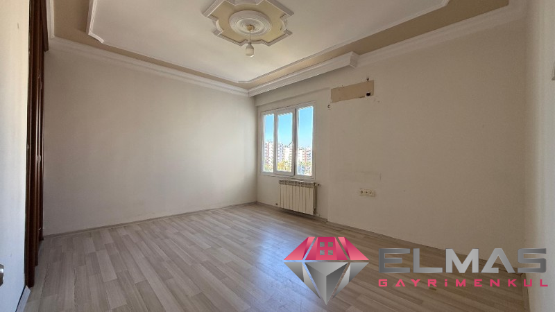 Elmas’tan Fatih Mh.’de Deniz Manzaralı Doğalgazlı Geniş 4+1