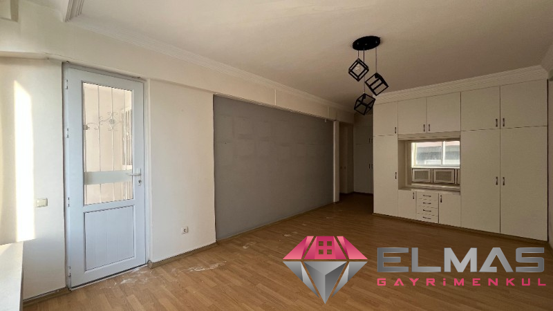 Elmas'tan İsmet İnönü Bulvarı Üzerinde 300m2 İş Yeri