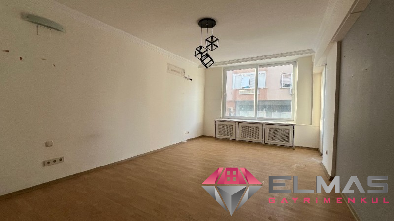 Elmas'tan İsmet İnönü Bulvarı Üzerinde 300m2 İş Yeri