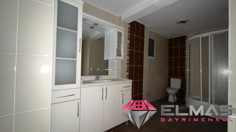 Elmas'tan İsmet İnönü Bulvarı Üzerinde 300m2 İş Yeri