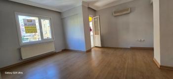 Maltepe İdealtepe’de, Bağdat Caddesi’ne Yalnızca 3 Dakika Mesafede Kiralık 2+1 Daire