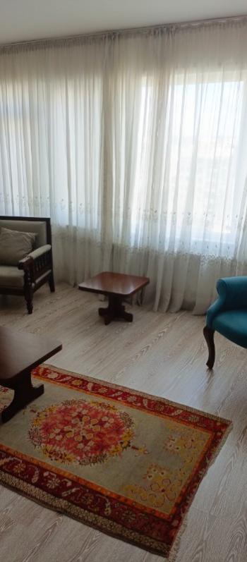 KADIKÖY MERKEZ 2+1 EŞYALI KİRALIK DAİRE