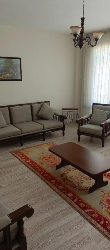 KADIKÖY MERKEZ 2+1 EŞYALI KİRALIK DAİRE