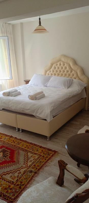 KADIKÖY MERKEZ 2+1 EŞYALI KİRALIK DAİRE